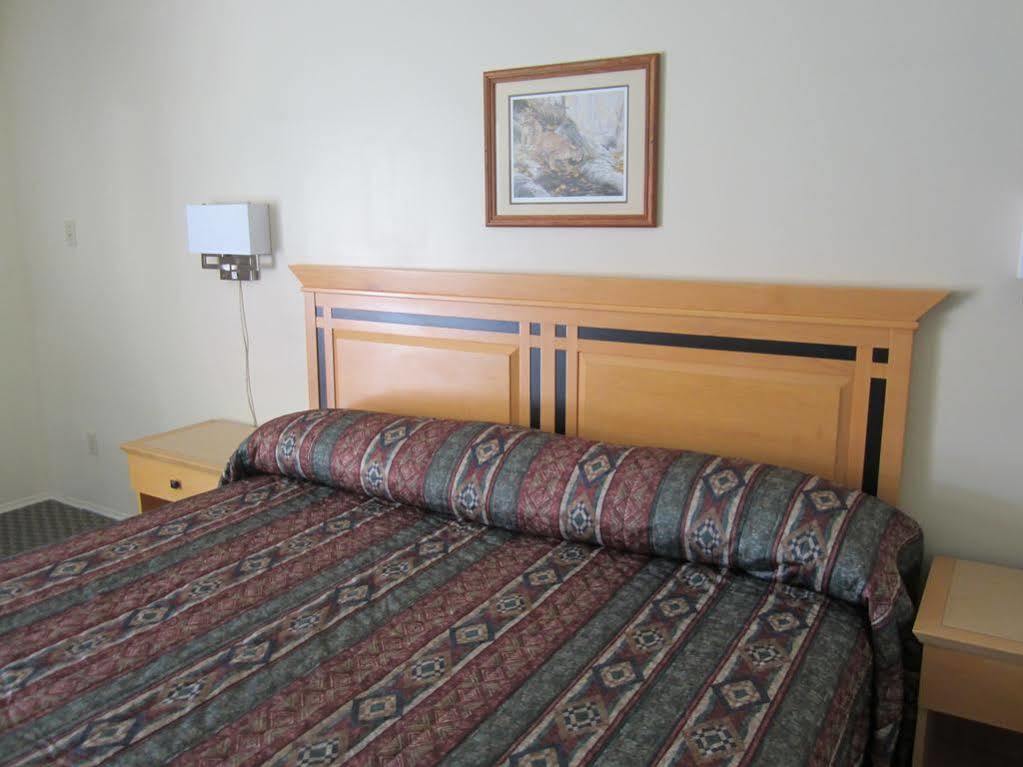 Canada'S Best Value Desert Inn & Suites Cache Creek Ngoại thất bức ảnh