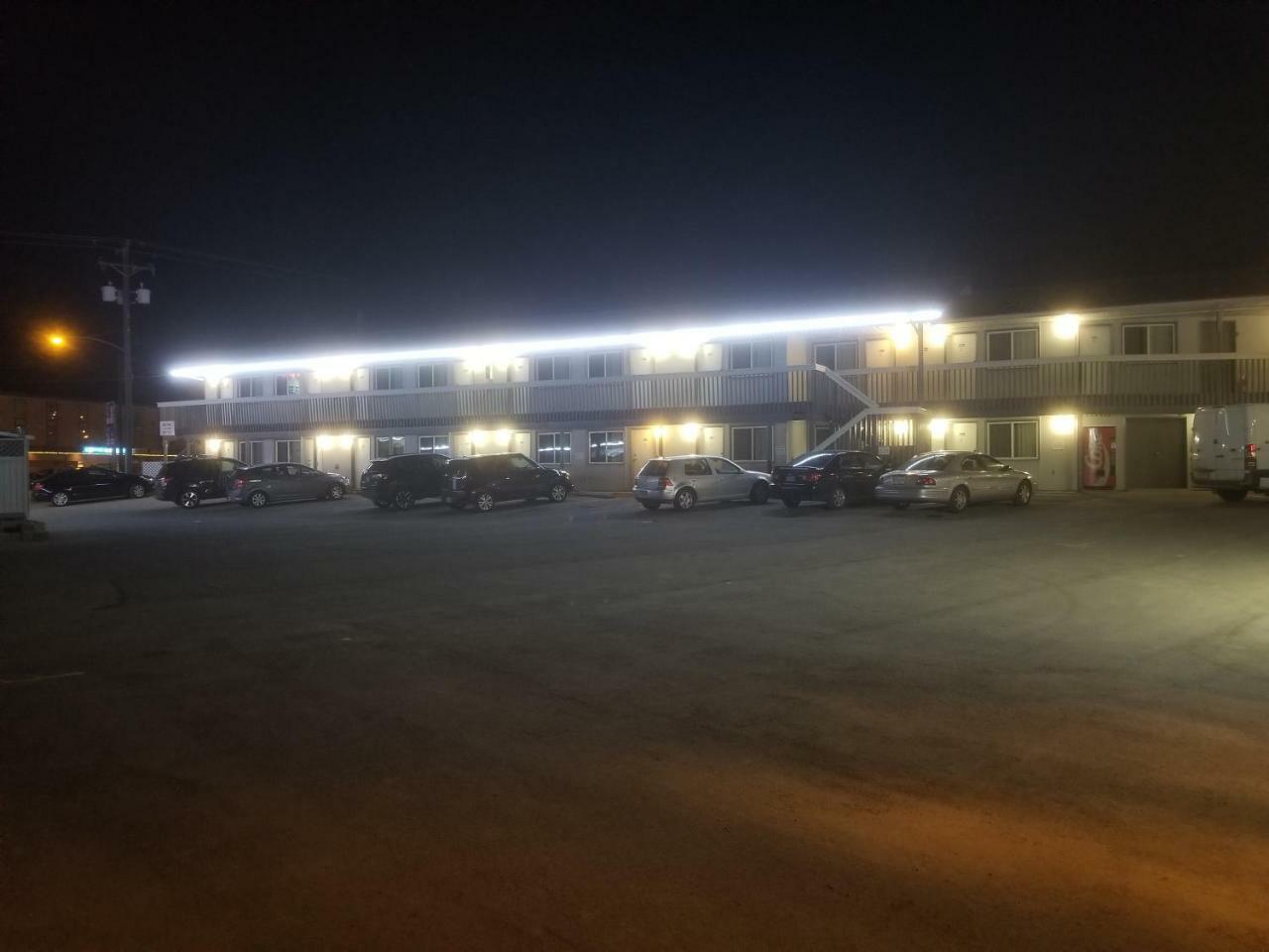Canada'S Best Value Desert Inn & Suites Cache Creek Ngoại thất bức ảnh